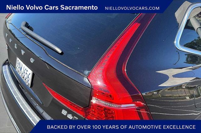 used 2022 Volvo XC60 car, priced at $42,556