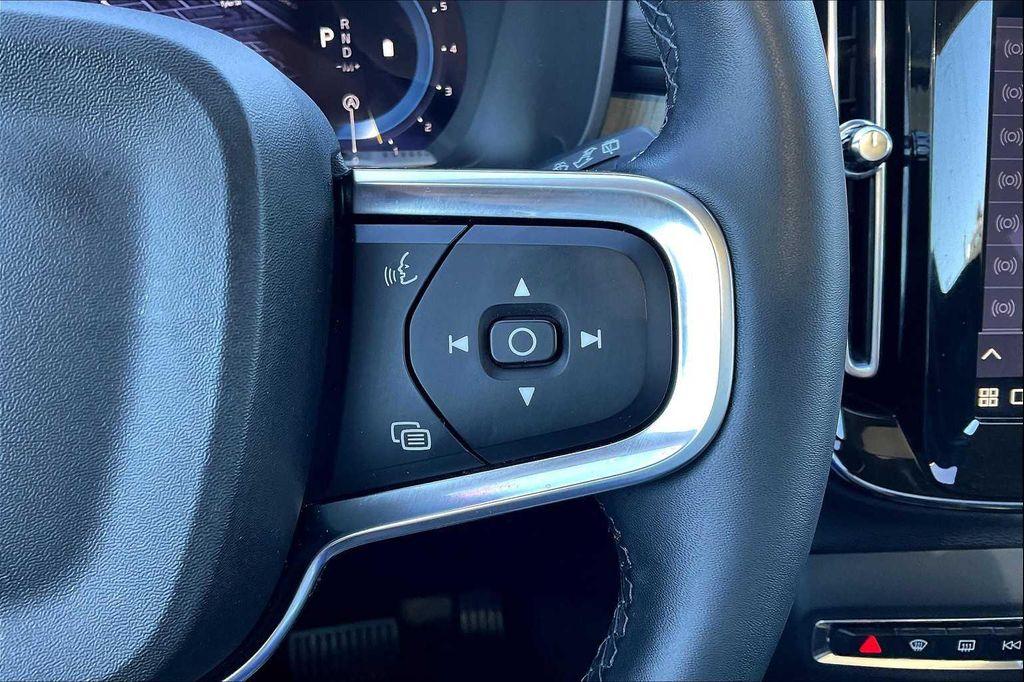 used 2025 Volvo XC40 car, priced at $32,880