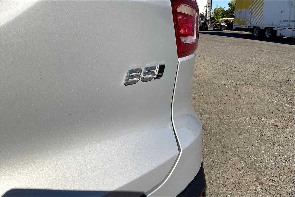 used 2025 Volvo XC40 car, priced at $32,880