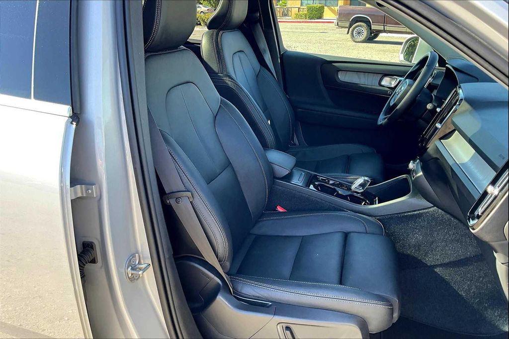 used 2025 Volvo XC40 car, priced at $32,880