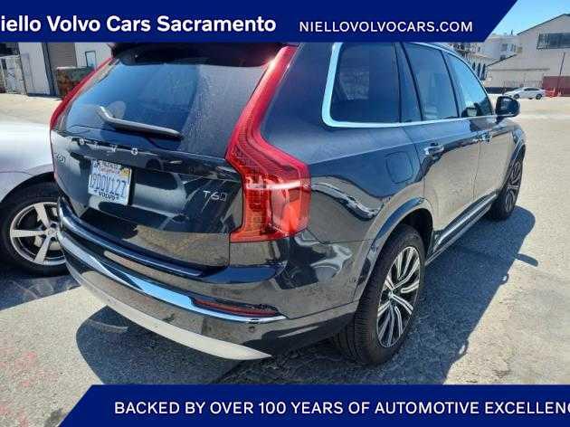 used 2022 Volvo XC90 car, priced at $45,995