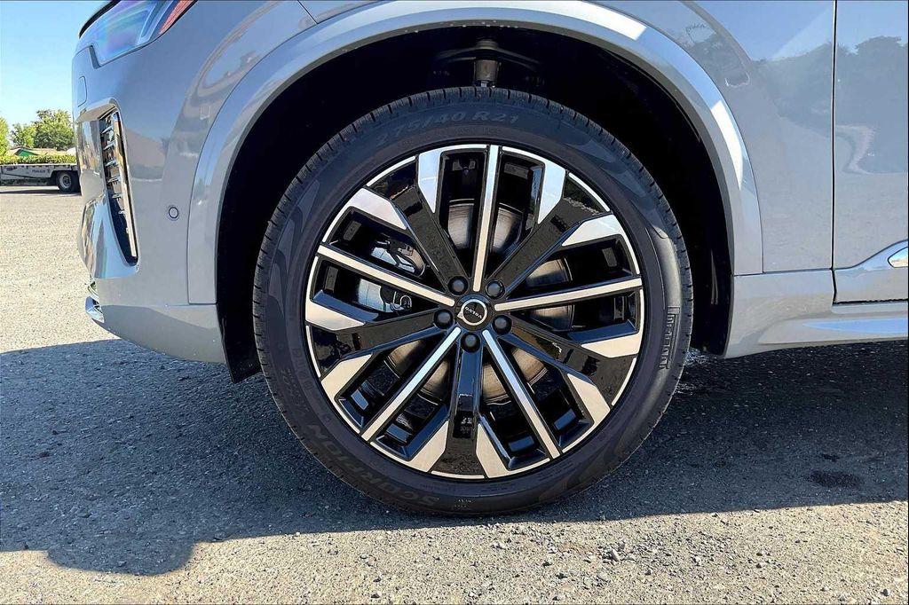 new 2026 Volvo XC90 Plug-In Hybrid car, priced at $85,625