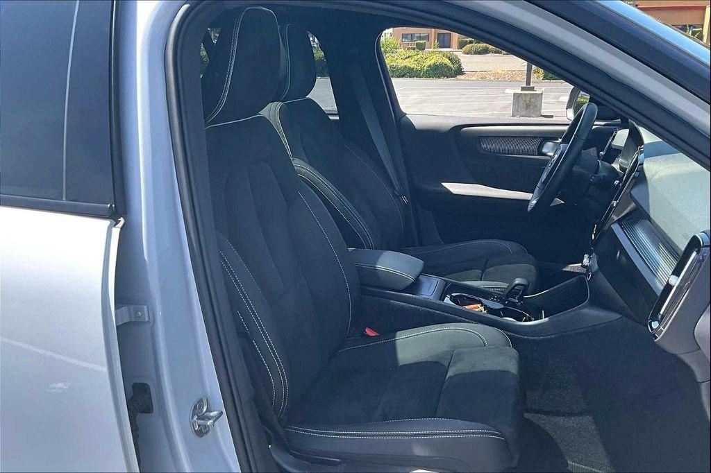 used 2022 Volvo XC40 Recharge Pure Electric car, priced at $28,255