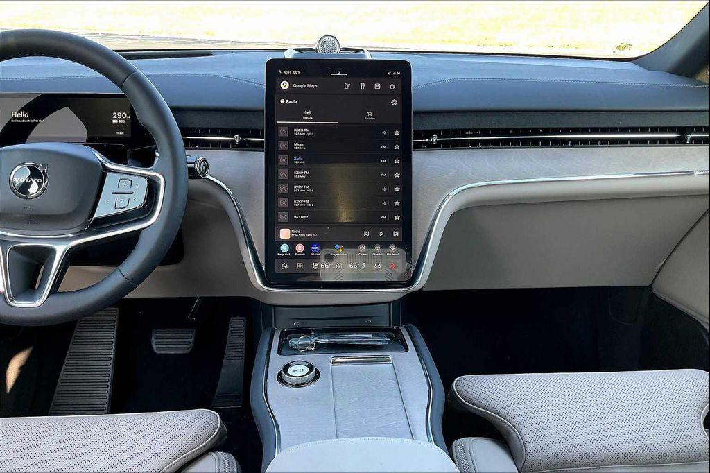 new 2025 Volvo EX90 car, priced at $91,810