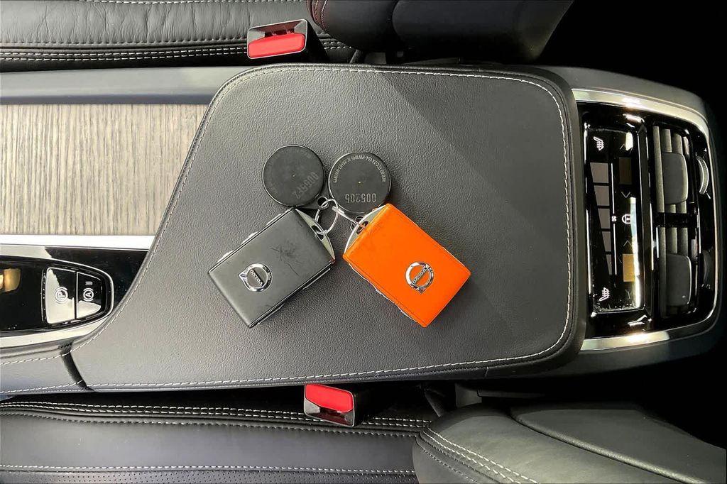 used 2023 Volvo XC90 Recharge Plug-In Hybrid car, priced at $46,880