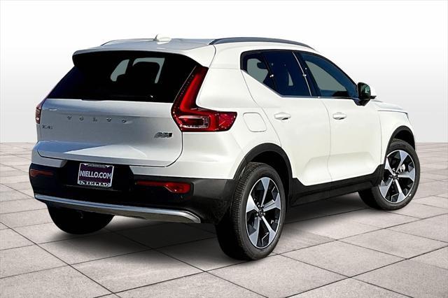 new 2025 Volvo XC40 car, priced at $46,015