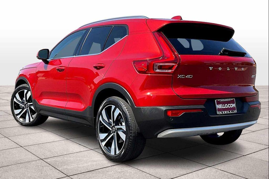 used 2024 Volvo XC40 car, priced at $34,441