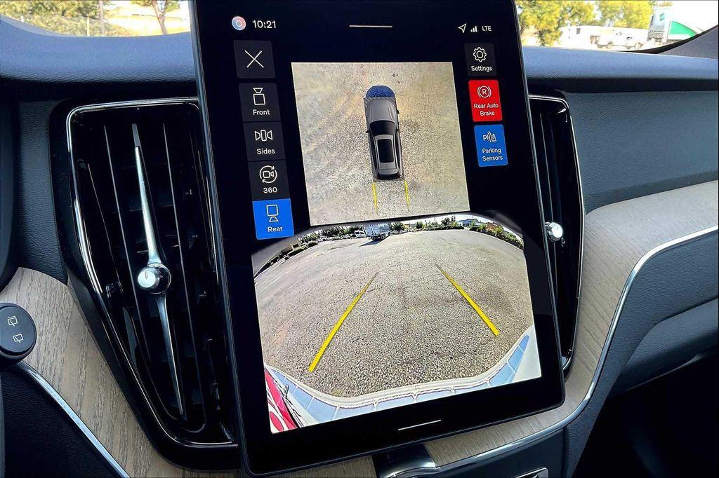 new 2026 Volvo XC60 car, priced at $59,375