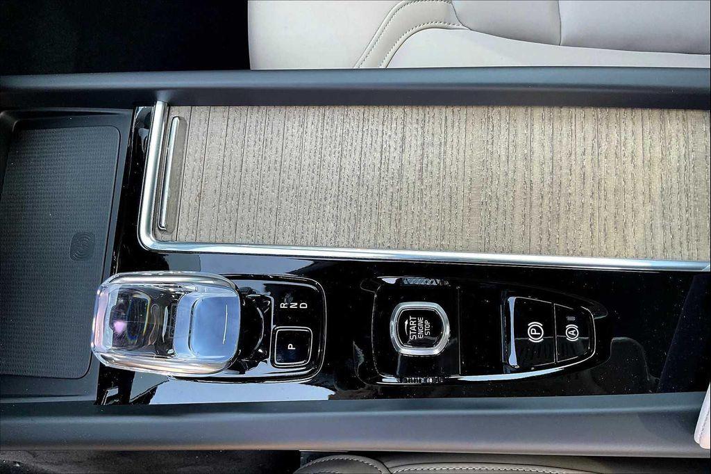 new 2026 Volvo XC60 car, priced at $59,375