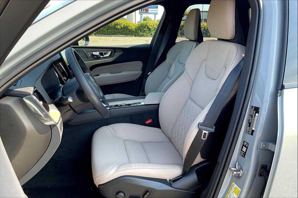 new 2026 Volvo XC60 car, priced at $59,375