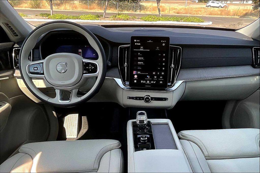 new 2026 Volvo XC90 Plug-In Hybrid car, priced at $85,625