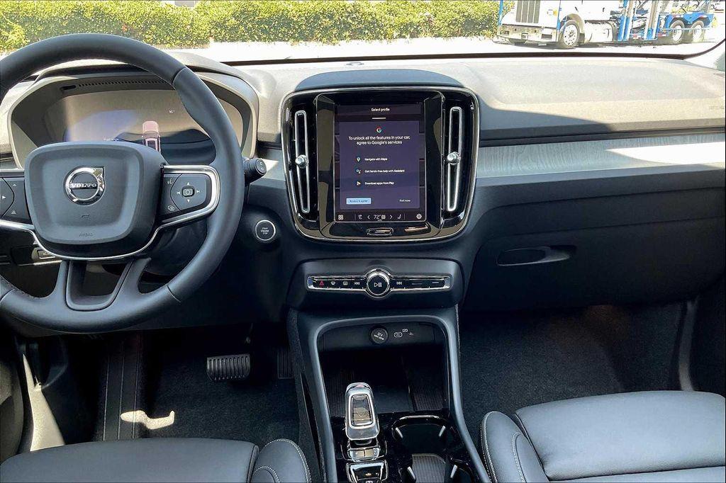 new 2025 Volvo XC40 car, priced at $44,835