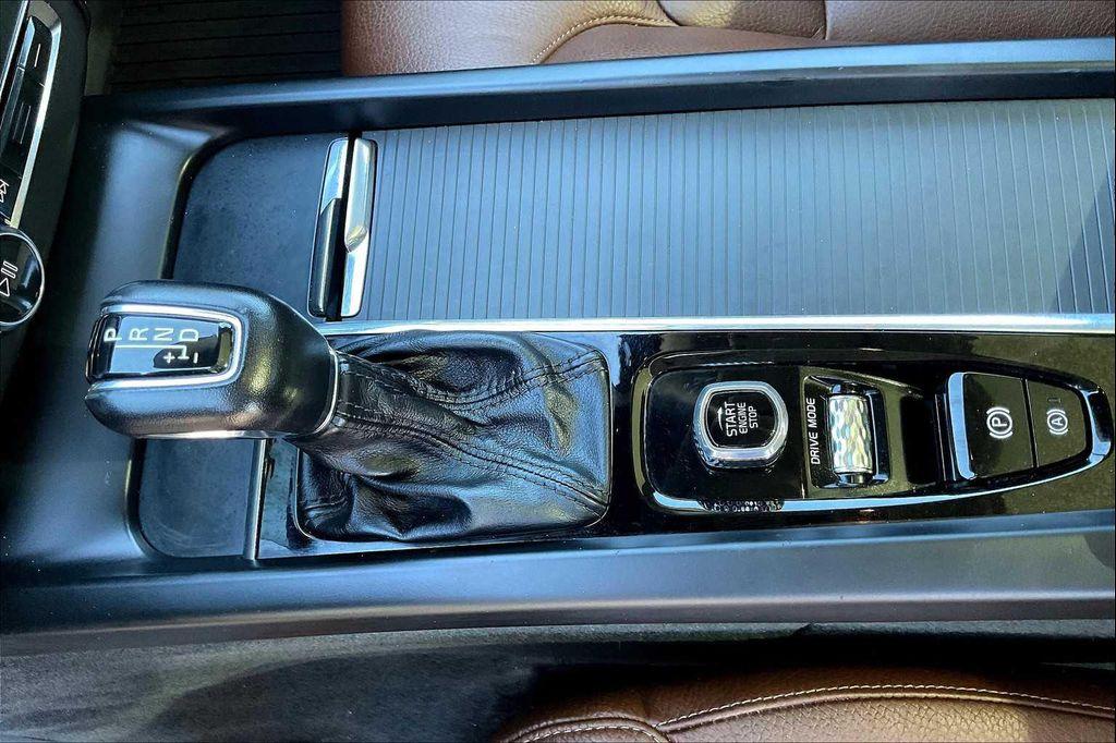 used 2020 Volvo XC60 car, priced at $25,998