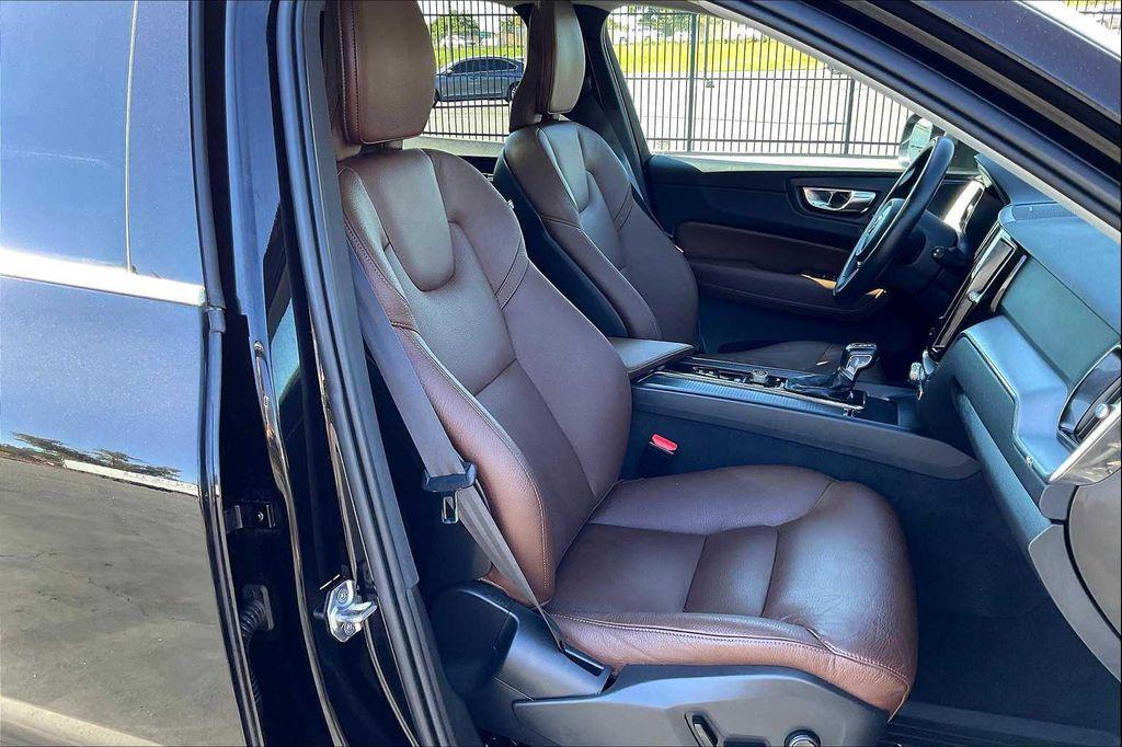 used 2020 Volvo XC60 car, priced at $25,998
