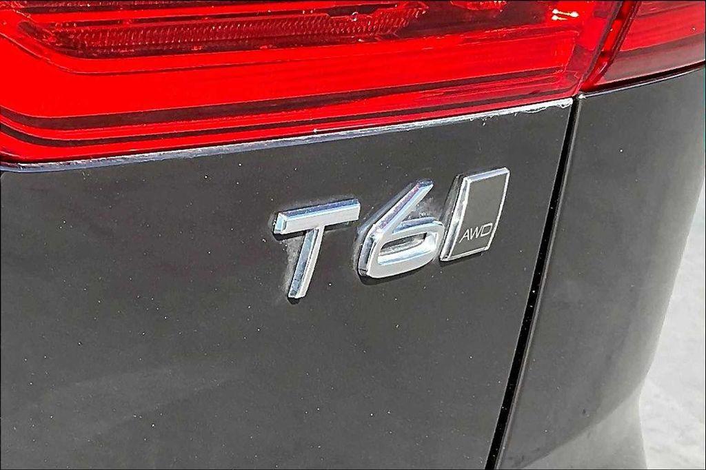 used 2020 Volvo XC60 car, priced at $25,998