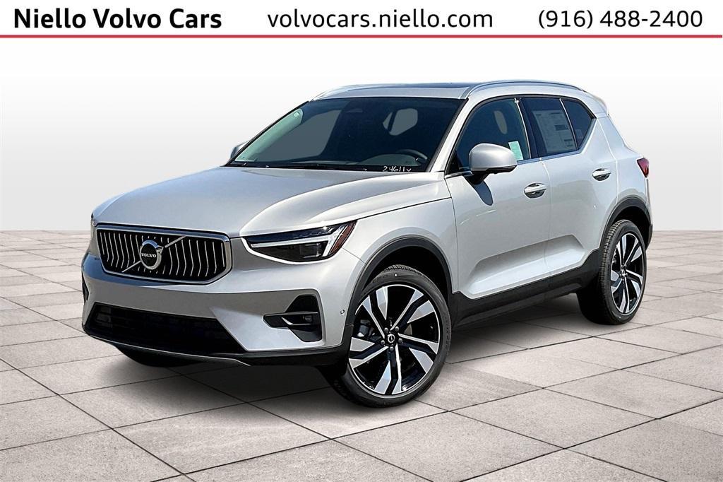 new 2025 Volvo XC40 car, priced at $50,825