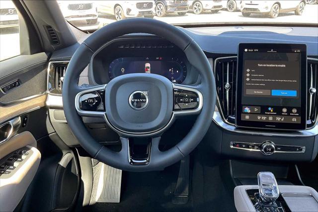 new 2025 Volvo XC90 car, priced at $62,265