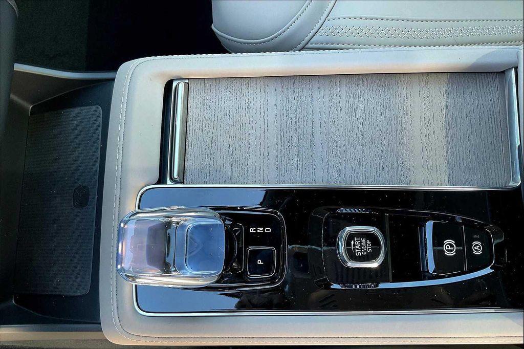 new 2026 Volvo XC90 car, priced at $71,825