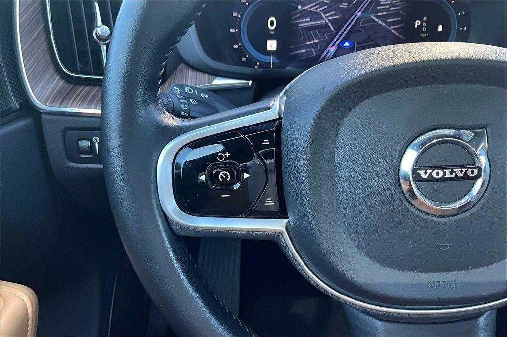 used 2022 Volvo XC60 car, priced at $36,100