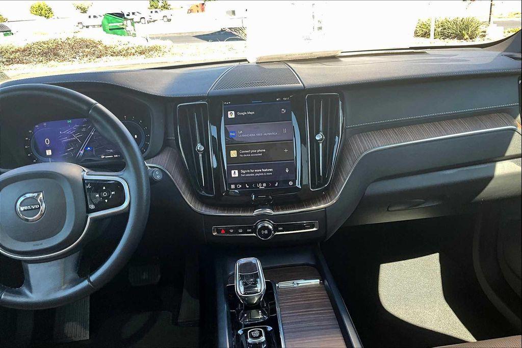 used 2022 Volvo XC60 car, priced at $36,100