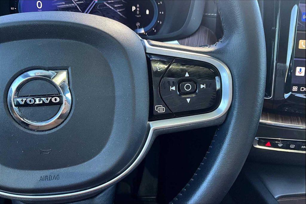 used 2022 Volvo XC60 car, priced at $36,100