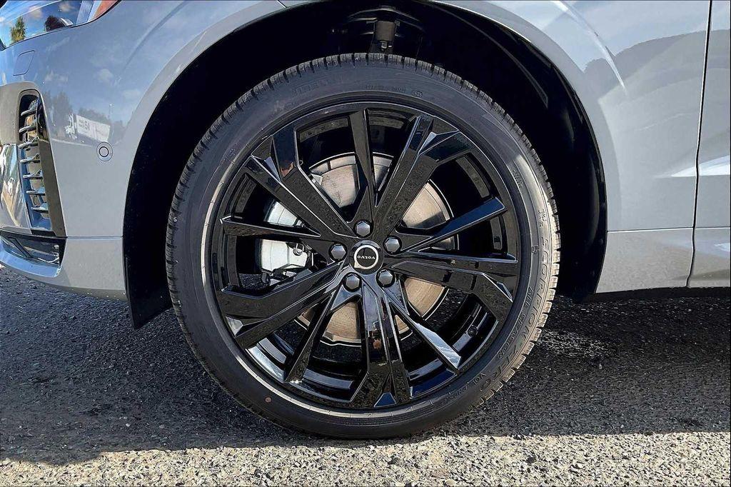 new 2026 Volvo XC60 car, priced at $69,500