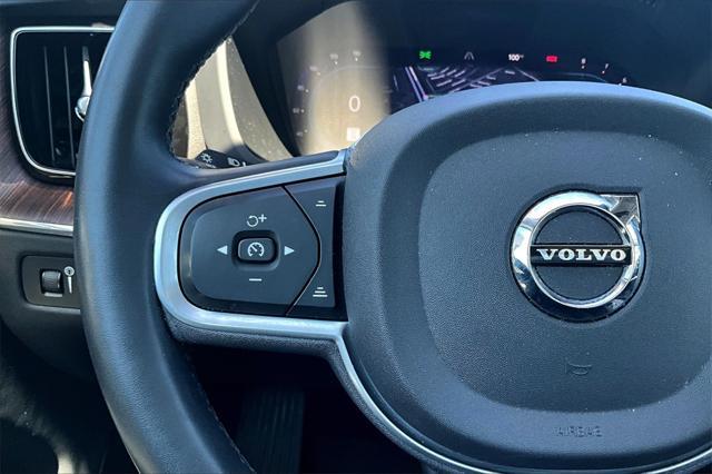 used 2022 Volvo XC60 car, priced at $35,818