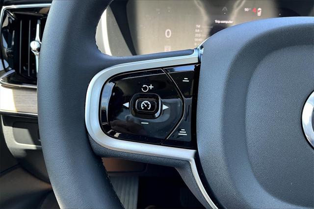 new 2025 Volvo XC90 Plug-In Hybrid car, priced at $76,345