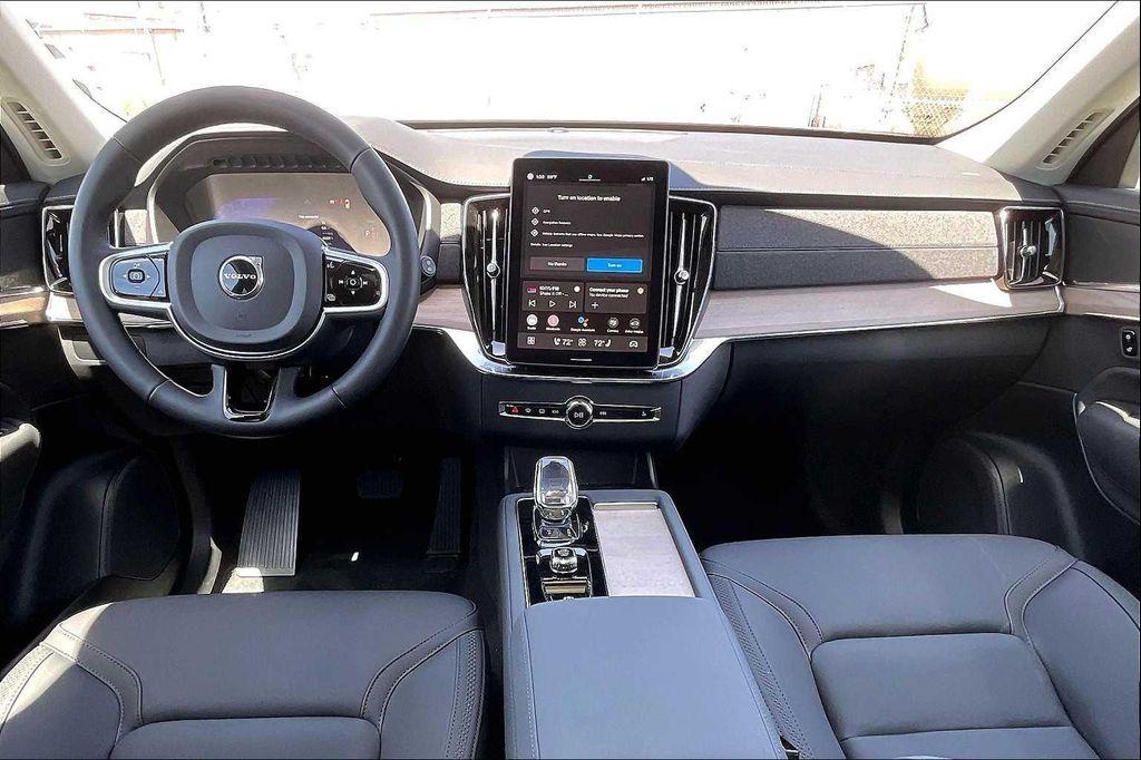 new 2025 Volvo XC90 Plug-In Hybrid car, priced at $76,345