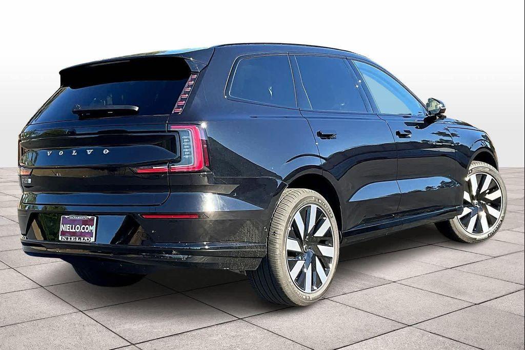 new 2025 Volvo EX90 car, priced at $88,825