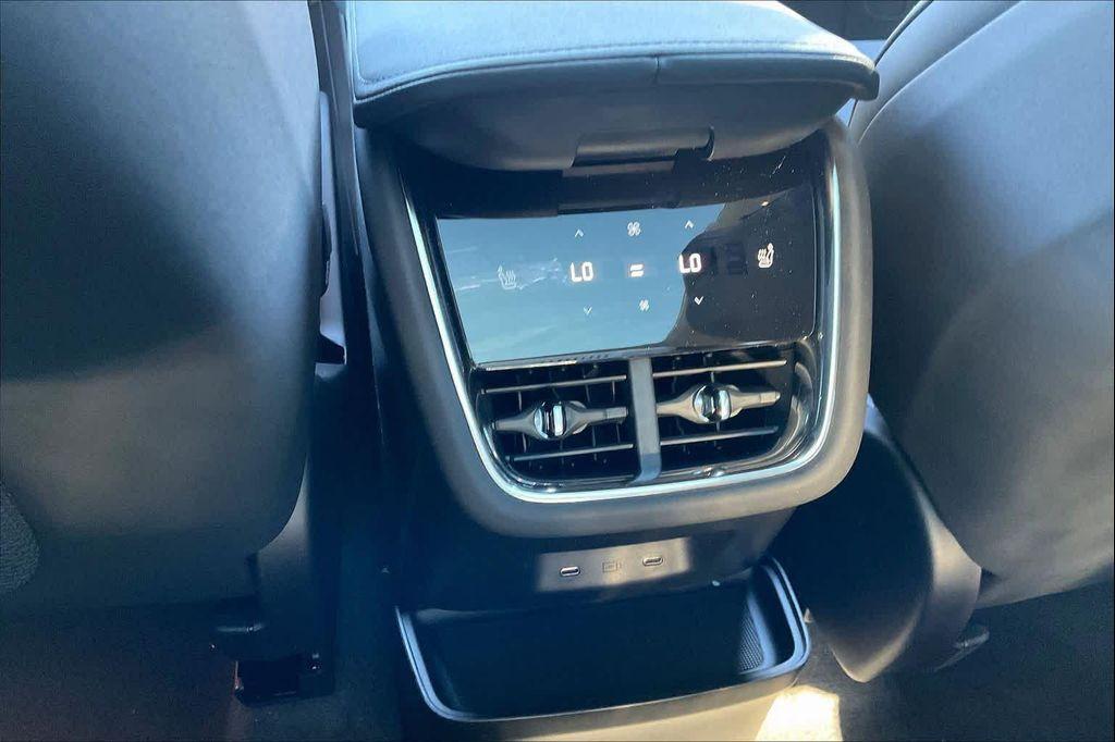 new 2025 Volvo EX90 car, priced at $88,825