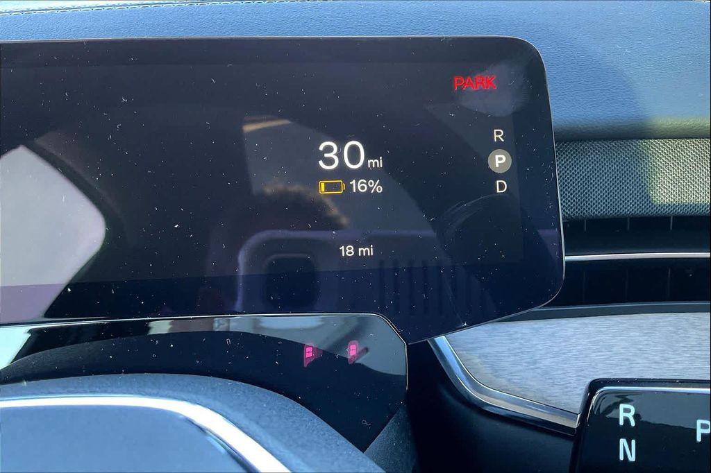 new 2025 Volvo EX90 car, priced at $88,825