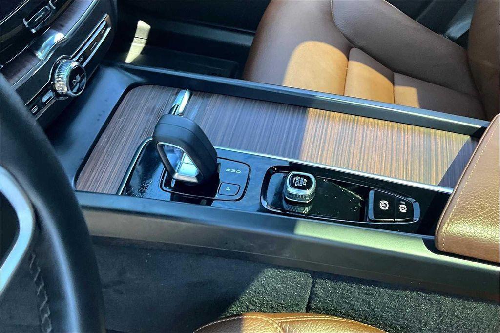 used 2022 Volvo XC60 Recharge Plug-In Hybrid car, priced at $41,360