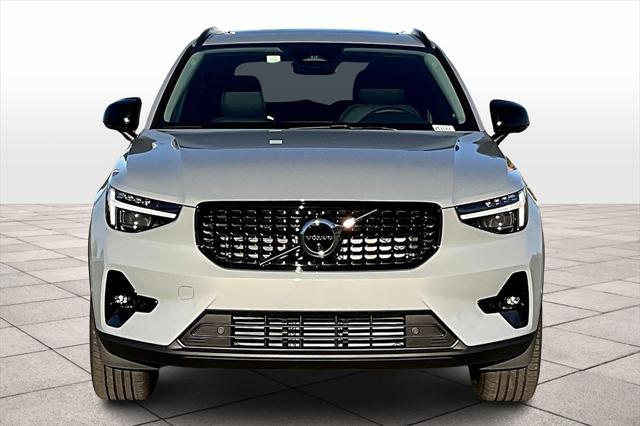 new 2025 Volvo XC40 car, priced at $48,315