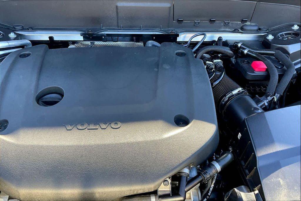 used 2023 Volvo XC90 car, priced at $41,560