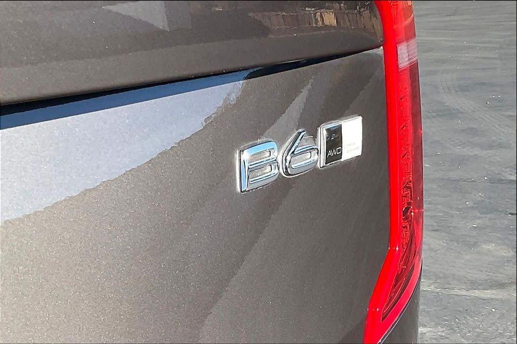 used 2023 Volvo XC90 car, priced at $41,560