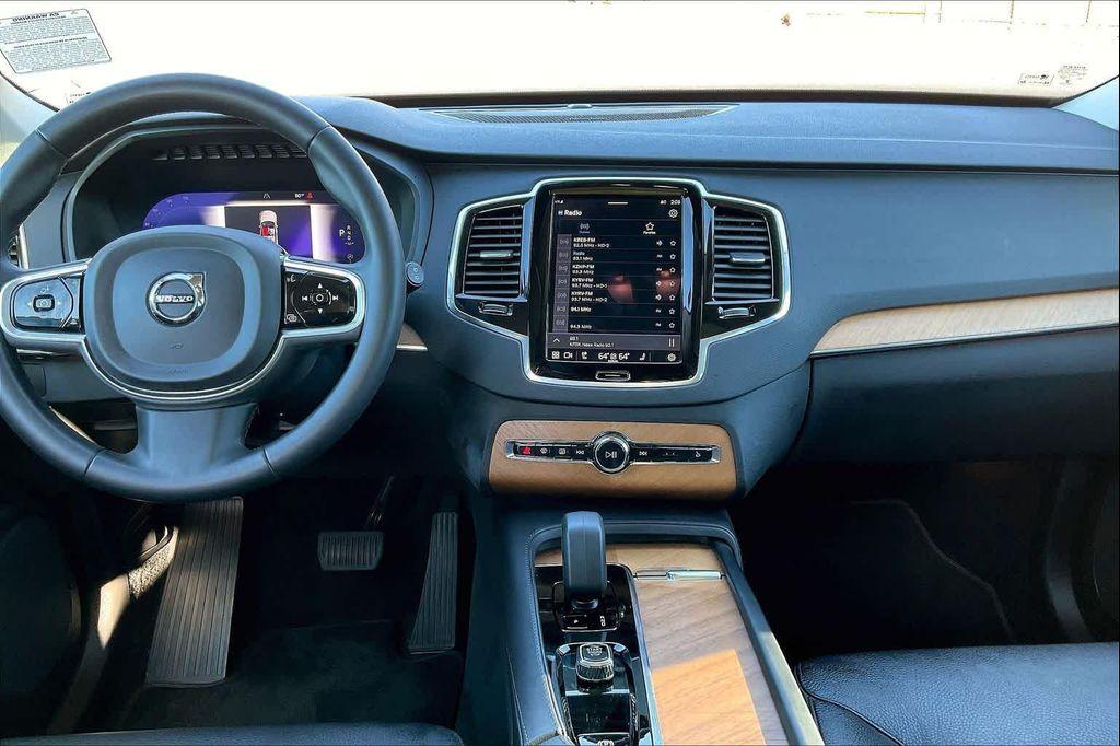 used 2023 Volvo XC90 car, priced at $41,560