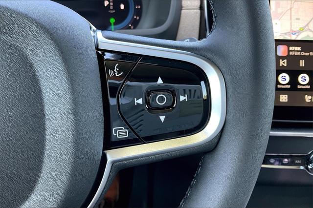 new 2025 Volvo XC90 car, priced at $62,265