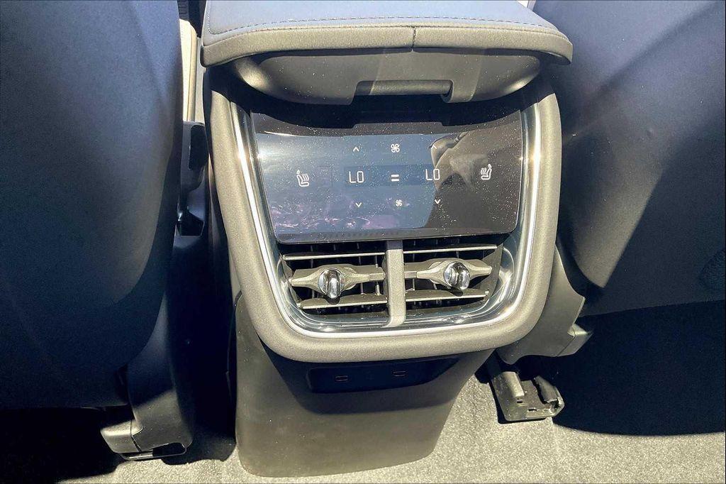 new 2025 Volvo EX90 car, priced at $85,590