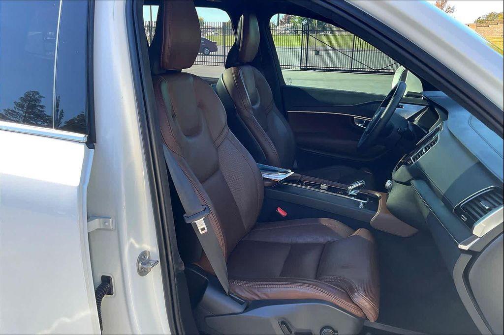 used 2024 Volvo XC90 Recharge Plug-In Hybrid car, priced at $54,465