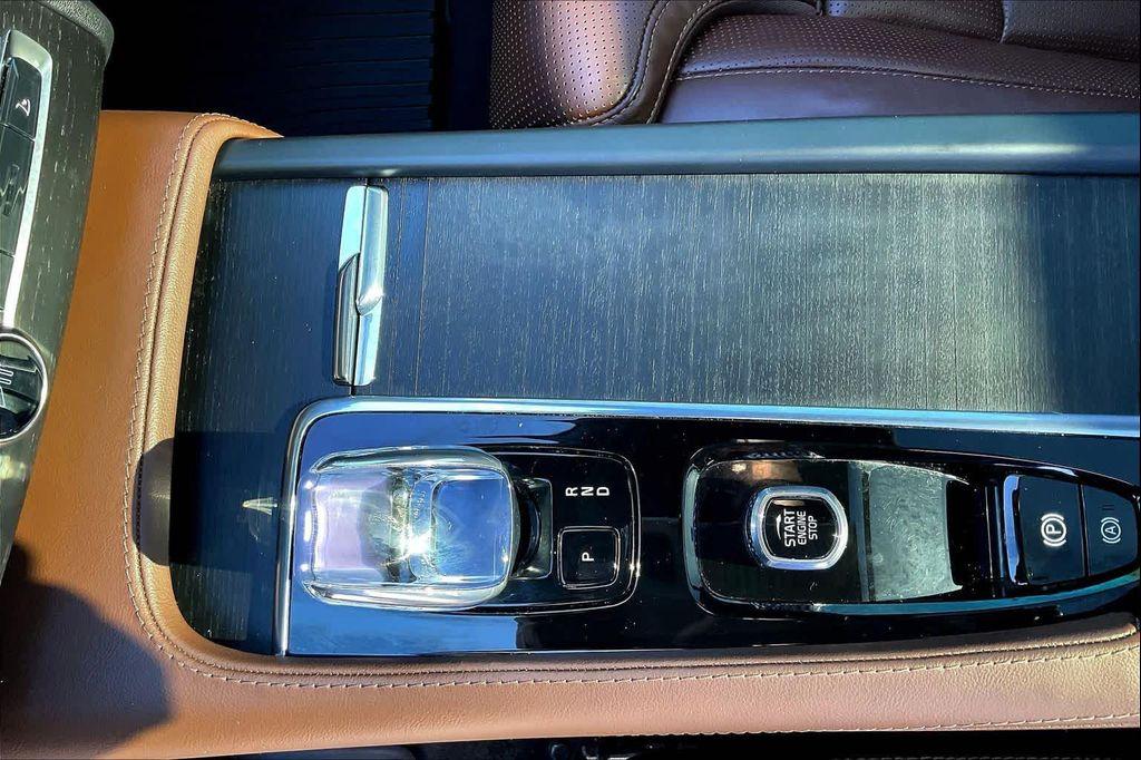 used 2024 Volvo XC90 Recharge Plug-In Hybrid car, priced at $54,465