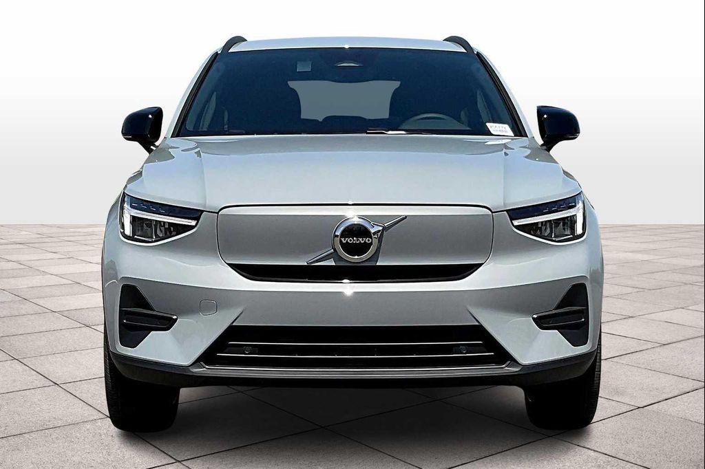 new 2025 Volvo EX40 car, priced at $52,545