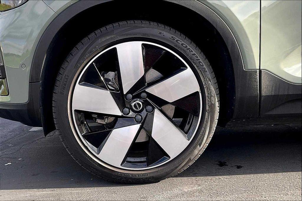 used 2023 Volvo C40 Recharge Pure Electric car, priced at $29,395