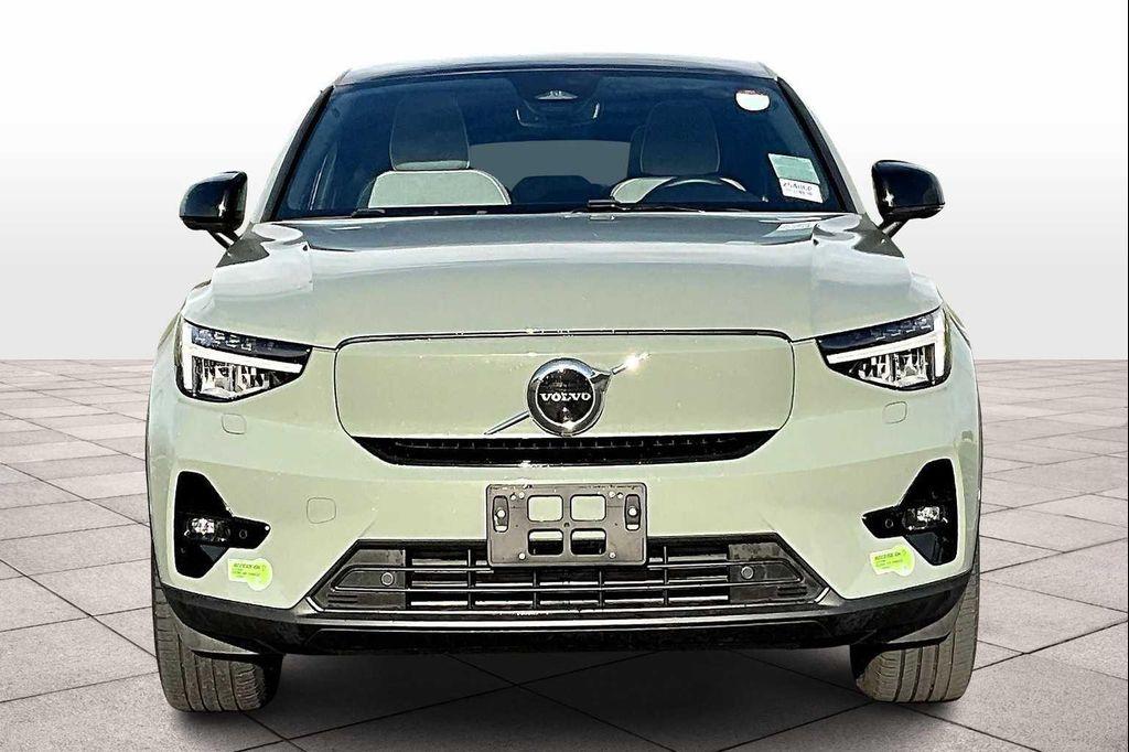 used 2023 Volvo C40 Recharge Pure Electric car, priced at $29,395