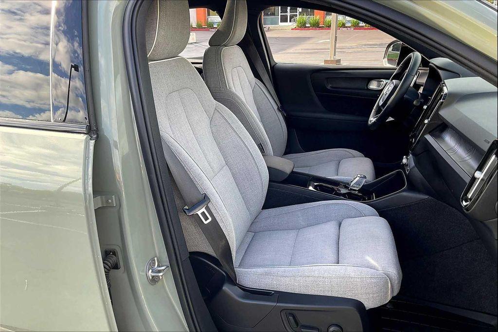 used 2023 Volvo C40 Recharge Pure Electric car, priced at $29,395