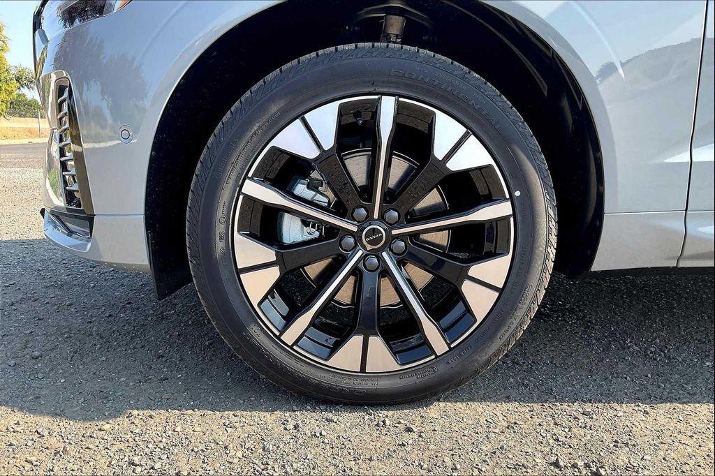 new 2026 Volvo XC60 car, priced at $58,200