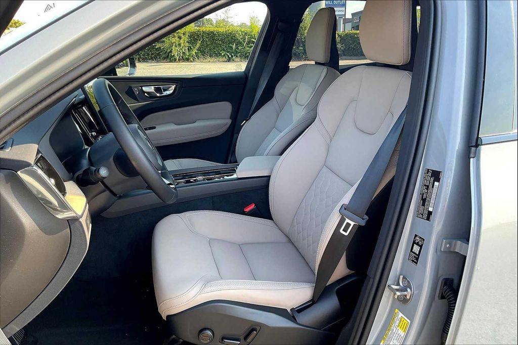 new 2026 Volvo XC60 car, priced at $58,200