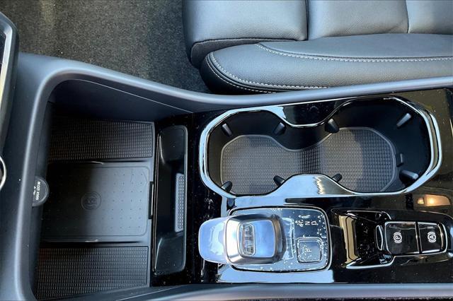 new 2025 Volvo XC40 car, priced at $51,565