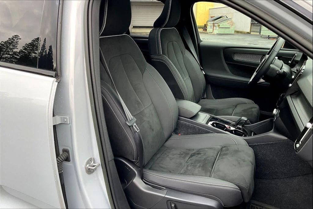 used 2022 Volvo XC40 Recharge Pure Electric car, priced at $28,498