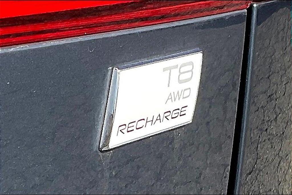used 2021 Volvo XC60 Recharge Plug-In Hybrid car, priced at $40,591
